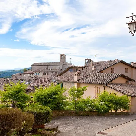 Lovely In Castiglione Del Сasa de vacaciones *